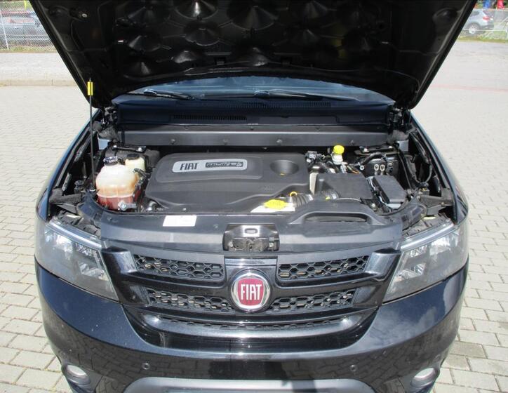 Fiat Freemont 25