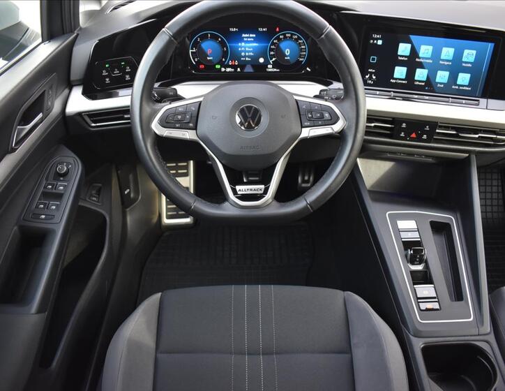 Volkswagen Golf 18