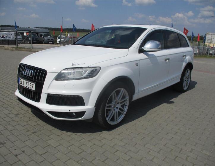Audi Q7 1