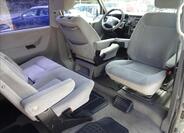 Volkswagen Caravelle 32