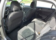 Volkswagen Golf 24