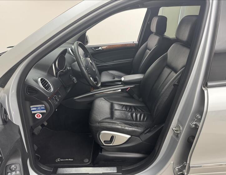 Mercedes-Benz GL 28