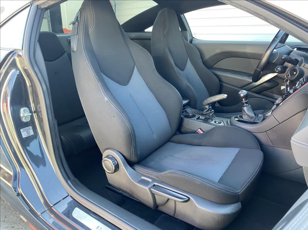 Peugeot RCZ