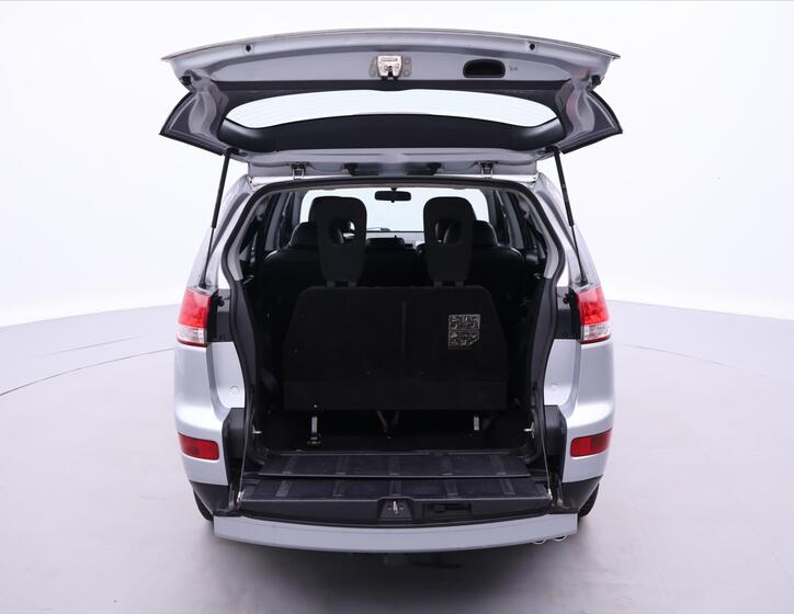 Citroën C-Crosser 9