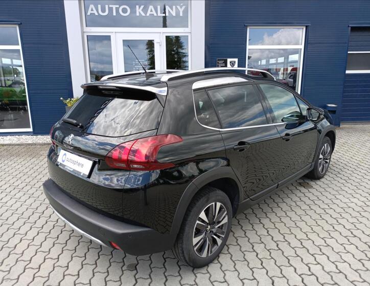 Peugeot 2008 4