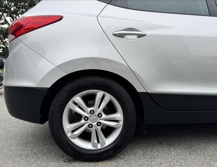 Hyundai ix35 25