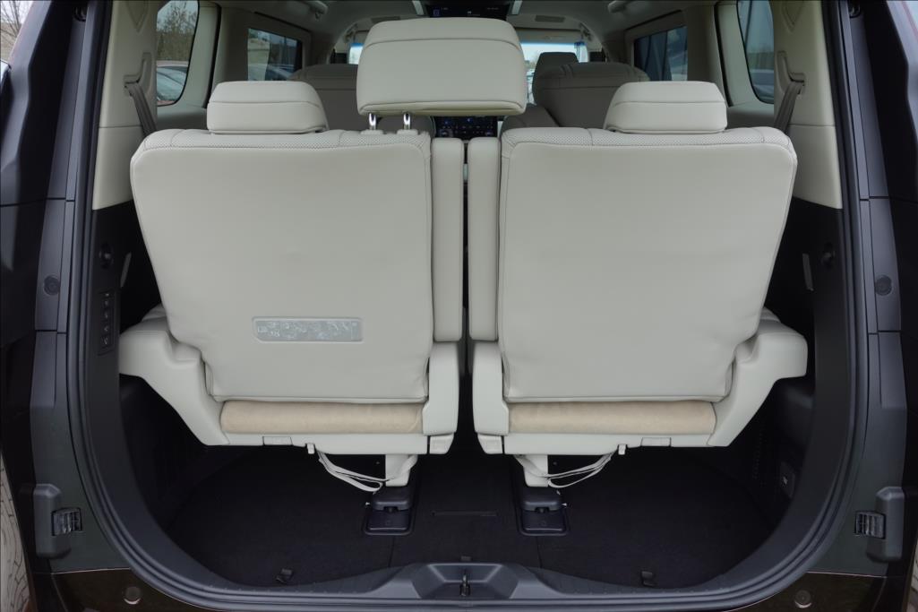 Lexus LM 350h