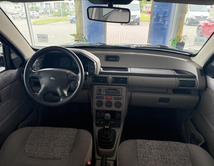 Land Rover Freelander 9
