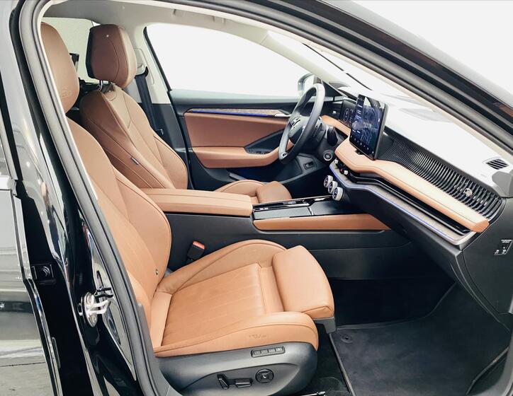 Škoda Superb 8