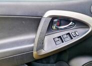 Toyota RAV4 12