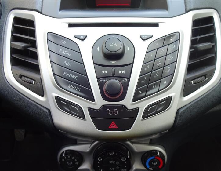 Ford Fiesta 34