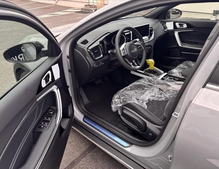 KIA XCeed 7