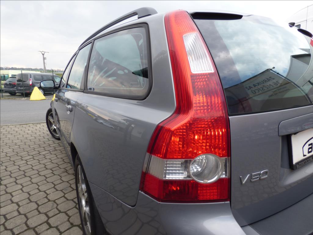 Volvo V50