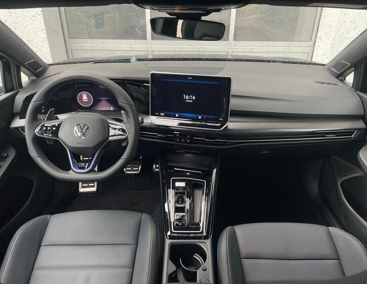 Volkswagen Golf 13