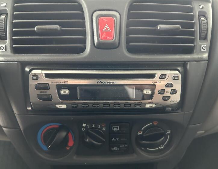 Nissan Almera 12