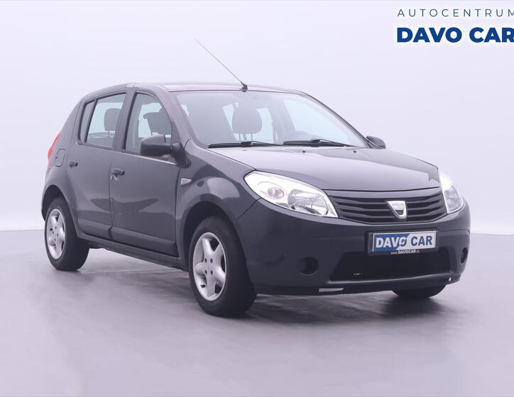 Dacia Sandero 1