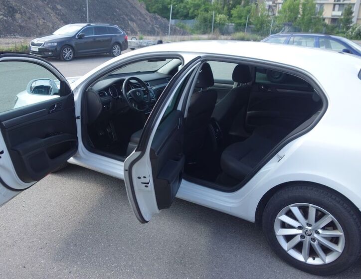 Škoda Superb 22