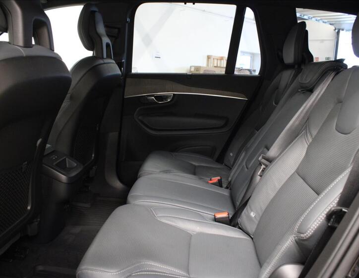 Volvo XC90 14