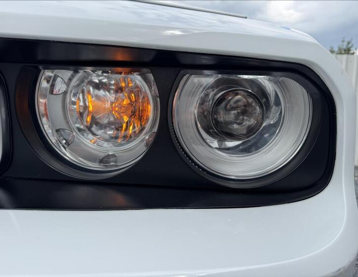Dodge Challenger 11