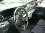 Honda FR-V 9