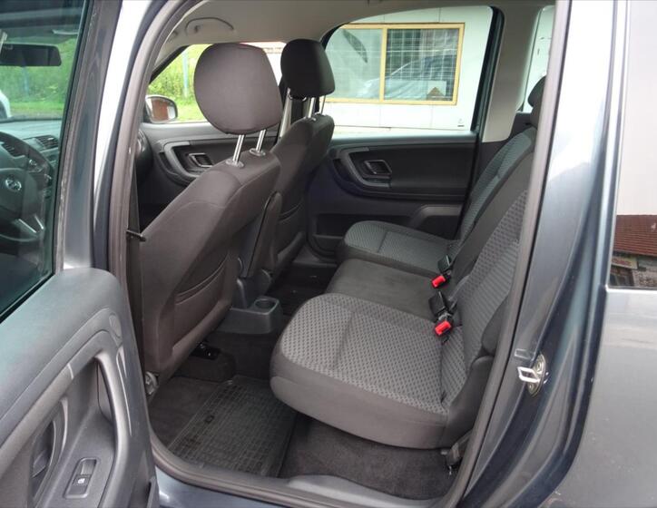 Škoda Roomster 10