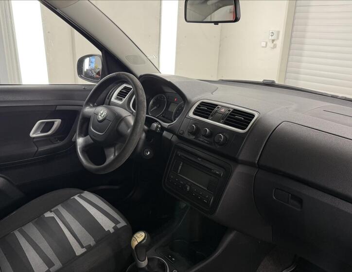 Škoda Roomster 11