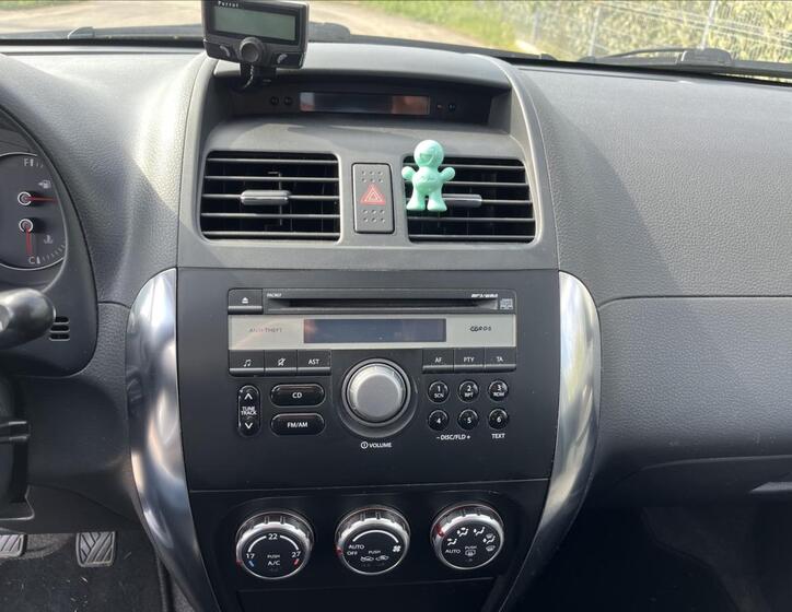 Suzuki SX4 15