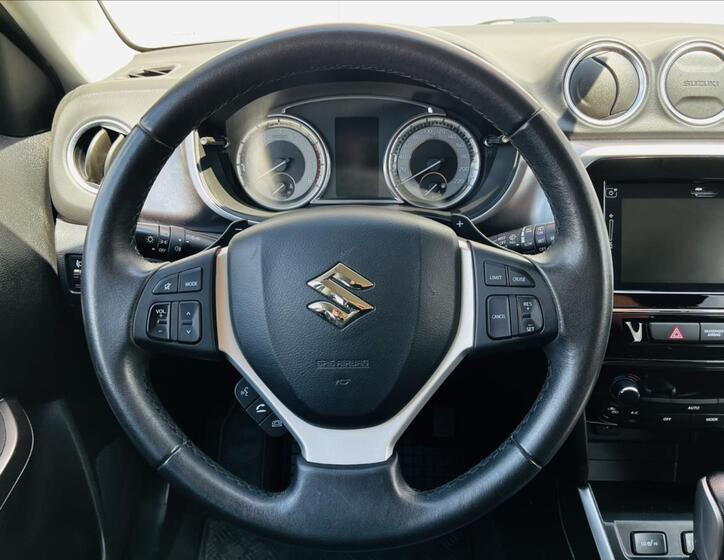 Suzuki Vitara 12