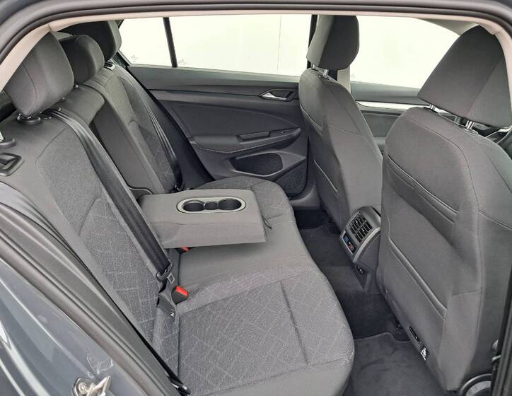 Volkswagen Golf 22