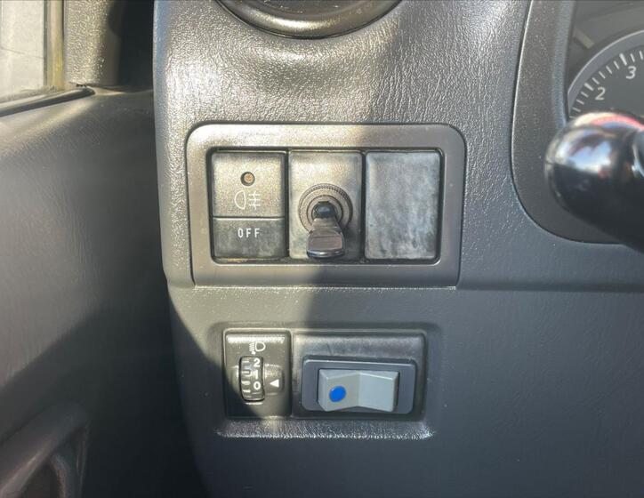 Suzuki Jimny 17