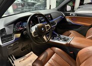 BMW X5 8