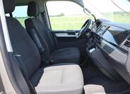 Volkswagen Multivan 14