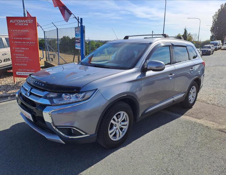 Mitsubishi Outlander 1