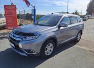 Mitsubishi Outlander 1