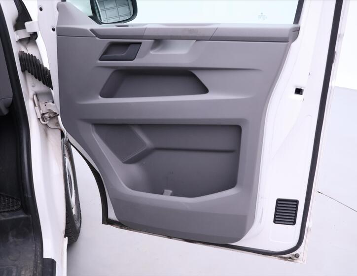 Volkswagen Transporter 13