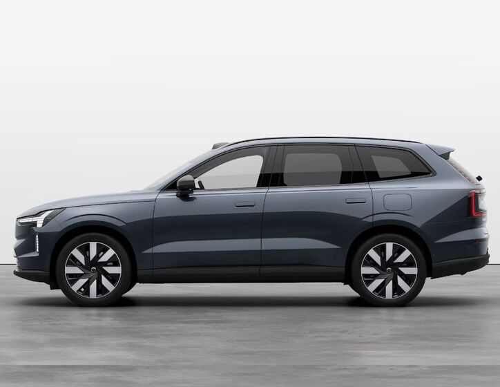 Volvo EX90 4