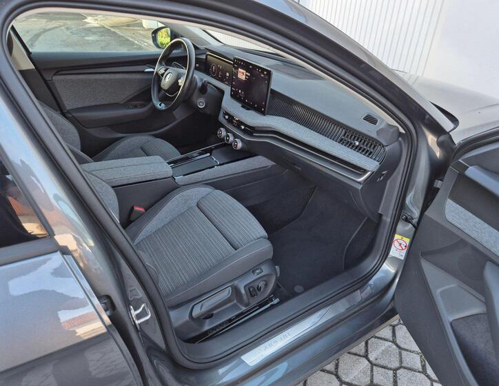 Škoda Superb 22