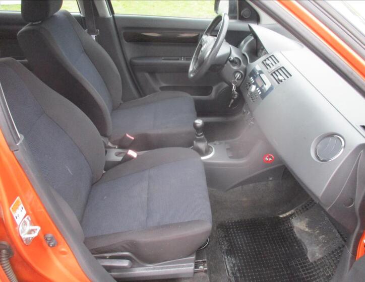 Suzuki Swift 23