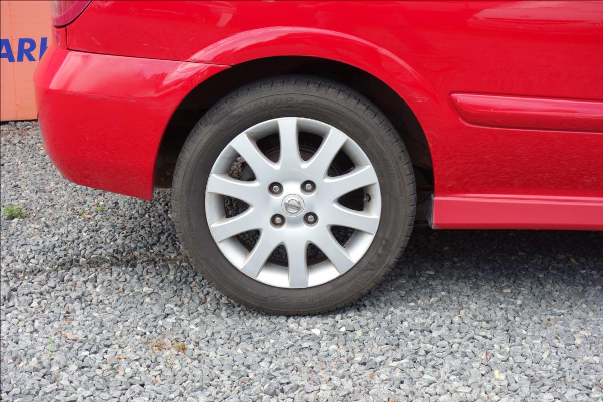 Nissan Almera