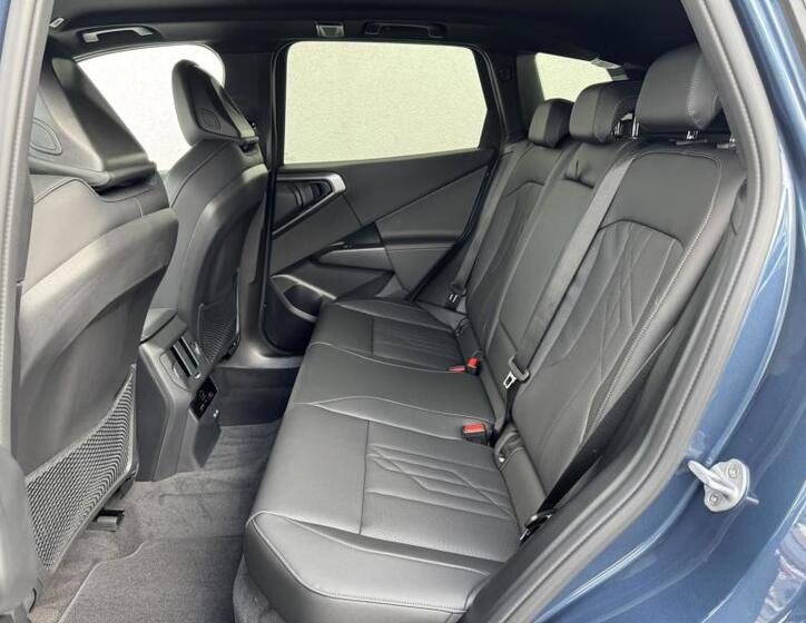 BMW X3 7
