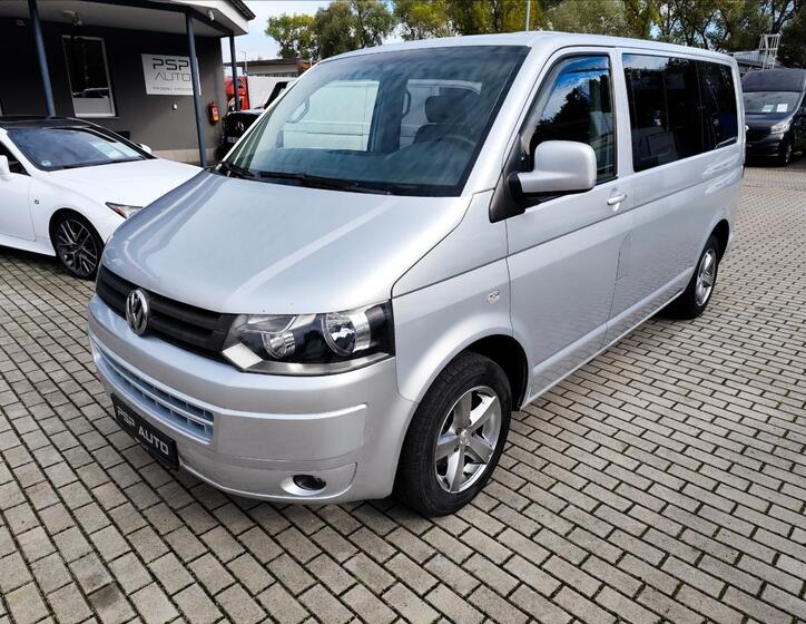 Volkswagen Caravelle 1