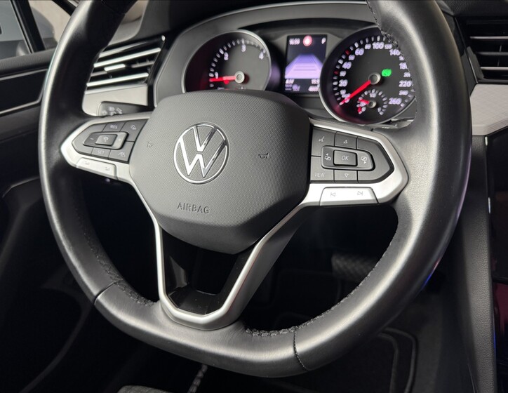 Volkswagen Passat 44