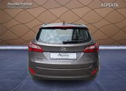 Hyundai i30 4