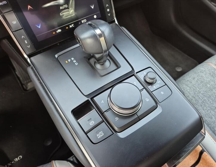 Mazda MX-30 14
