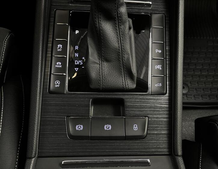 Škoda Superb 18