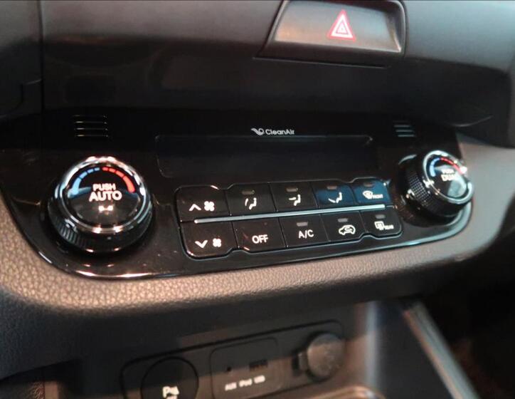 KIA Sportage 12