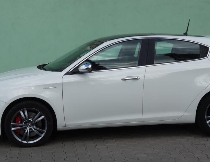 Alfa Romeo Giulietta 4