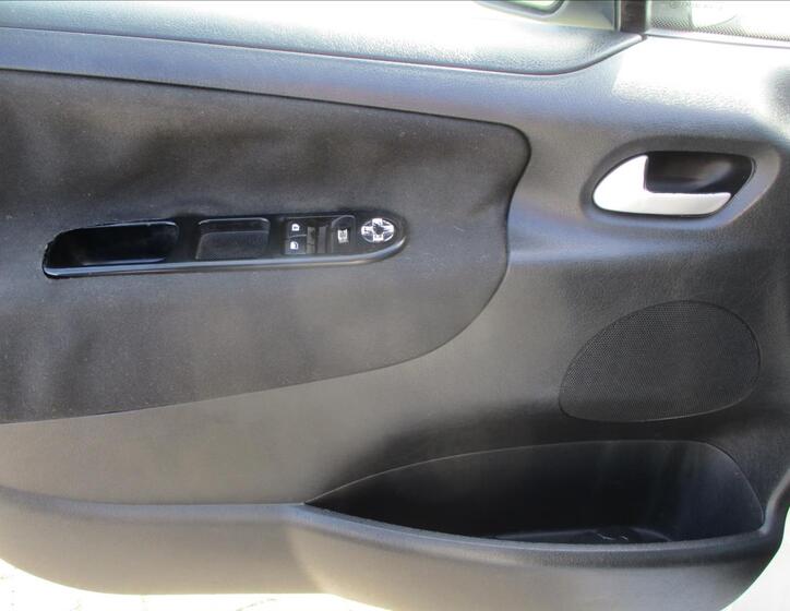 Peugeot 207 19