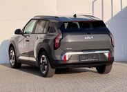 KIA EV3 6