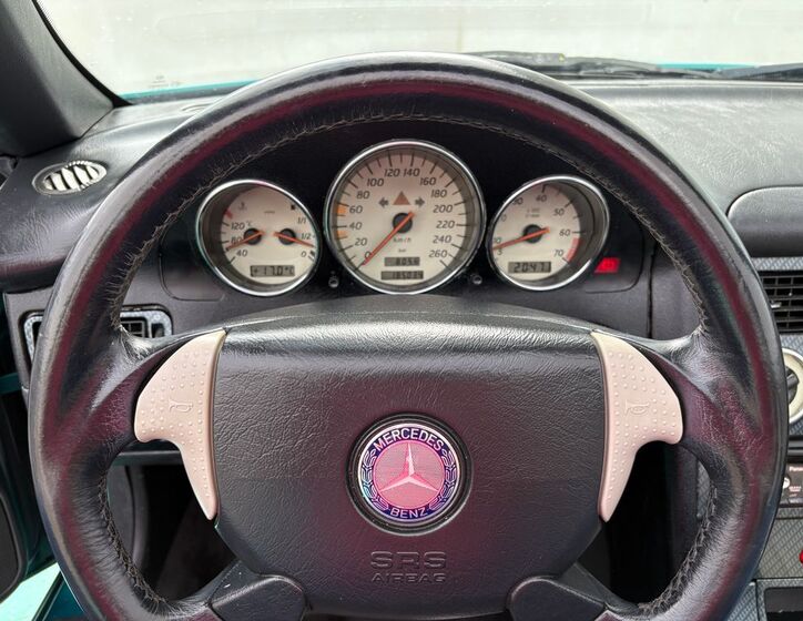 Mercedes-Benz SLK 10